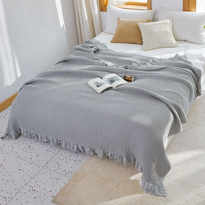 100% Cotton Waffle Plaid Lace Quilt for Kids and Aldult Room