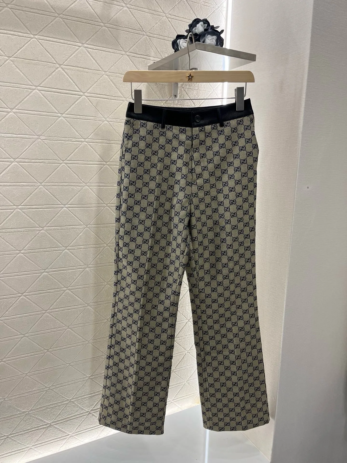 25SS New arrival jacquard patchwork leather trousers