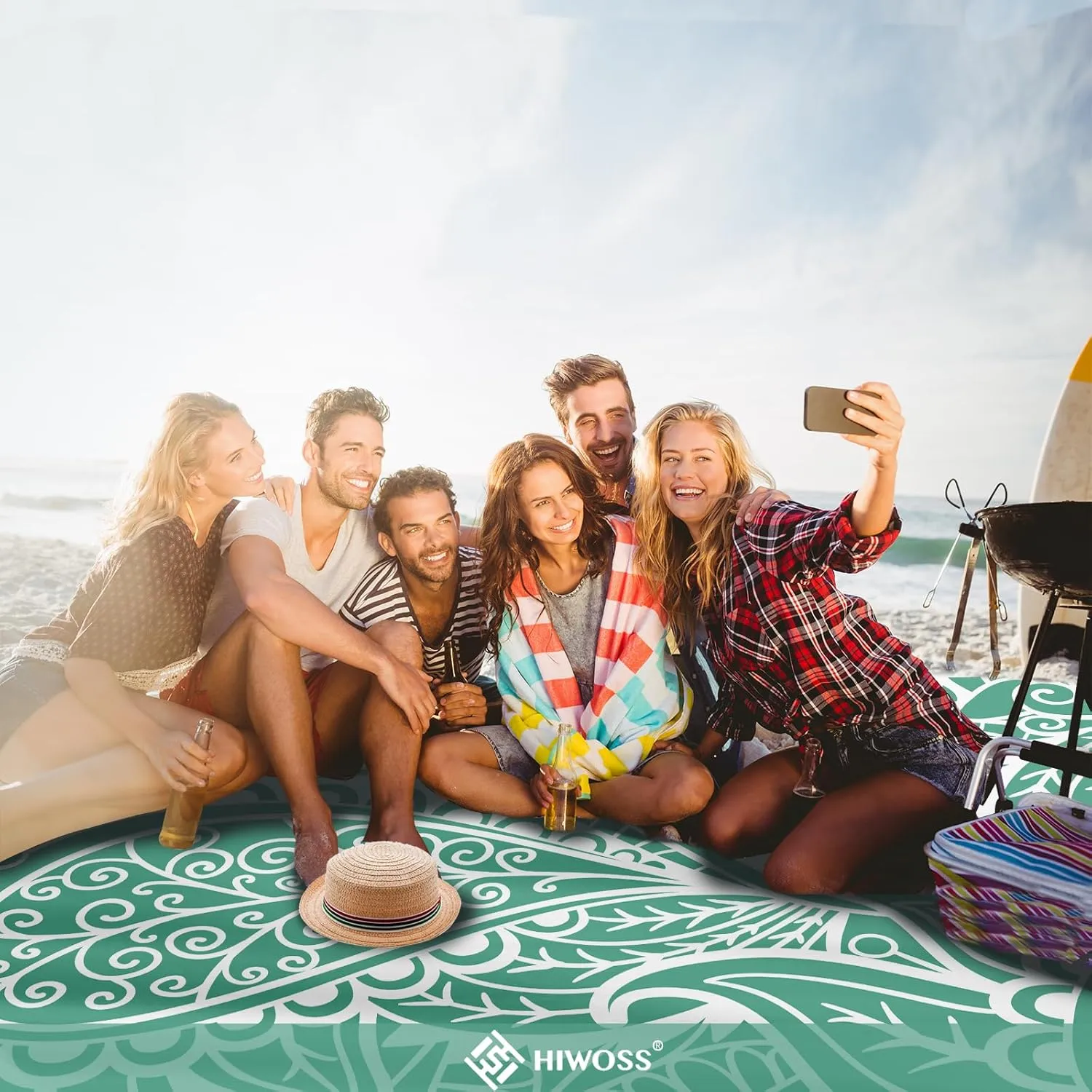 Beach Blanket Waterproof Sandproof Oversized 95”x 80”,Sand Free Beach Mat with Corner Pockets,Portable Mesh Bag (Green)