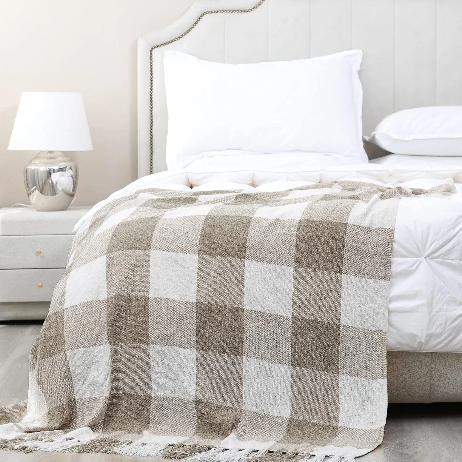 Beige White Buffalo Plaid Decor Blanket, Lightweight Soft Chenille Check Knitted Rustic Farmhouse Throw with Tassels for Couch Sofa Chair Bed Office Home, Tan and Ivory, Queen Size