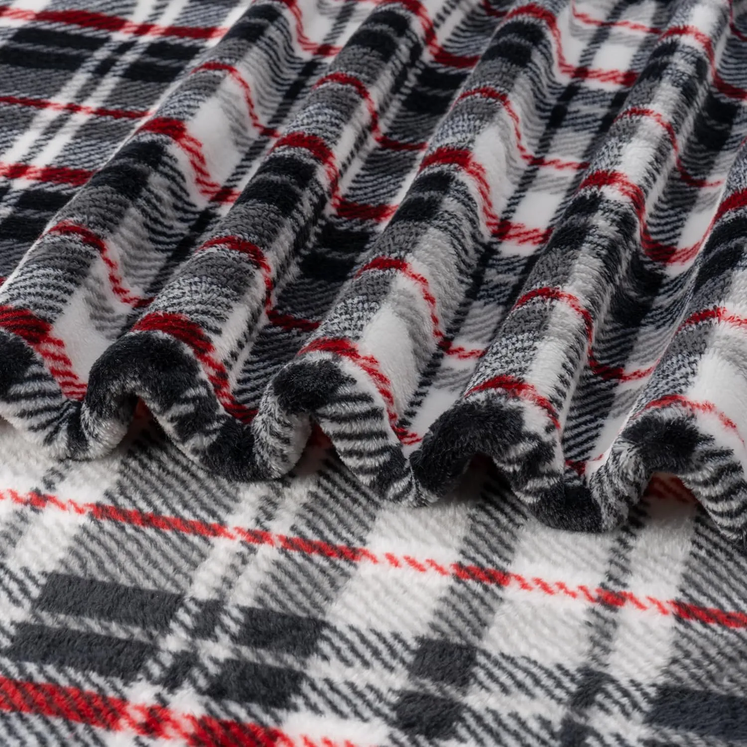 Berkshire Blanket-Classic Heavyweight Soft Printed VelvetLoft® Plush Warm Blanket, Twin Size Soft Fuzzy Blanket for Couch Sofa Bed, Plaid Black Red, 60in x 90in