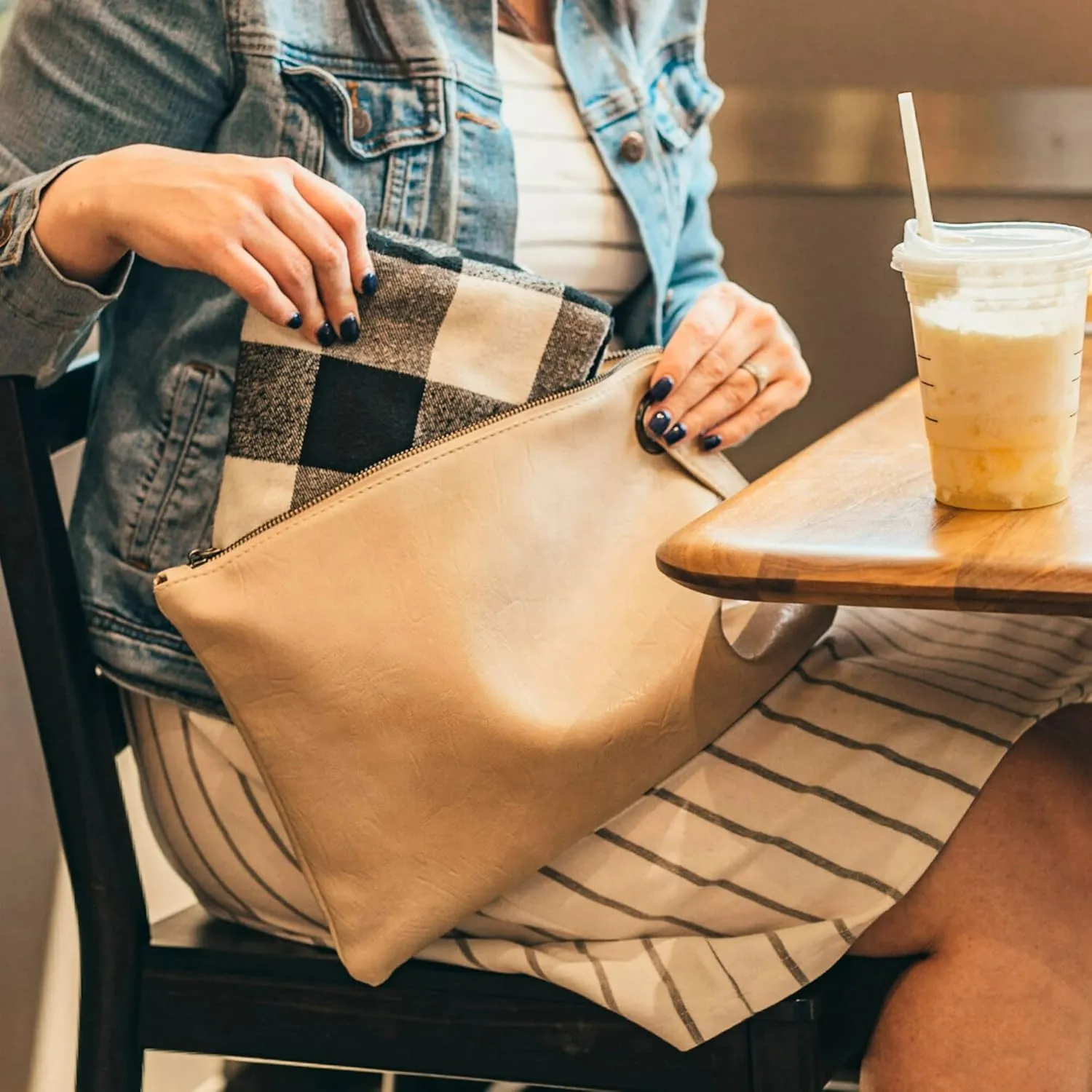 Blanket - Lap and Leg Covering for Date Night, Taxi, Theater, Lightweight Soft and Cozy Cotton Flannel Plaid Design - Fits in Purse, Handbag, or Tote