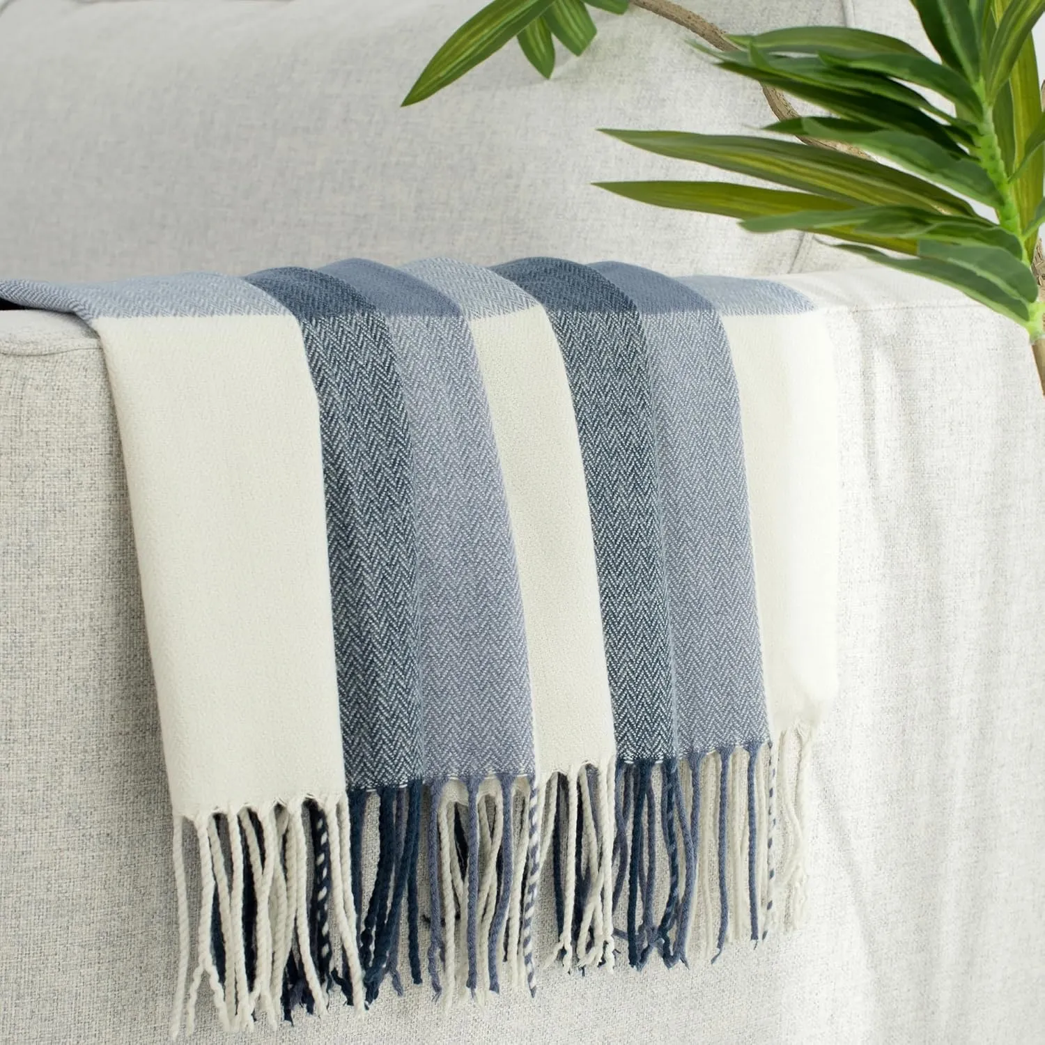 Buffalo Plaid Twin Blanket for Couch with Tassels,60"X80" Soft Lightweight Knitted Boho Decorative Blankets for Bed and Sofa Blue