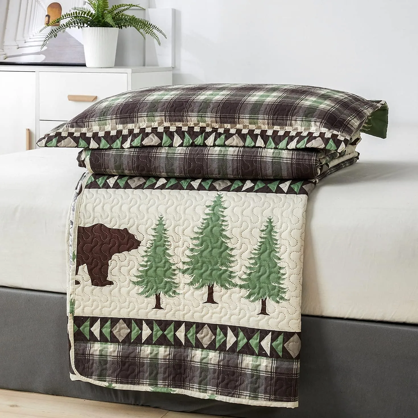 Cabin Bear Quilts Set Twin Size, Lightweight Plaid Bedspread Coverlet Rustic Lodge Bedding Forest Tree Bed Sheet with Pillswshams (Beige Brown, Twin)