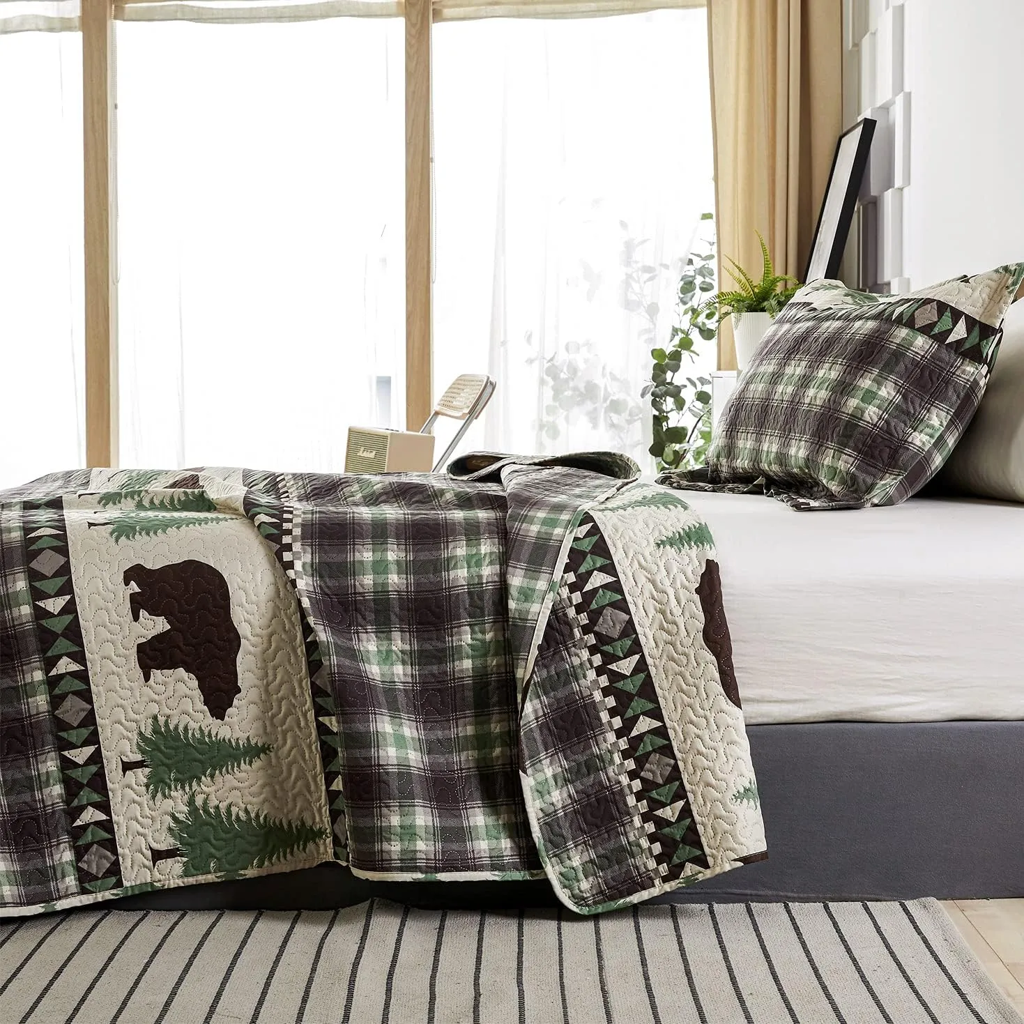 Cabin Bear Quilts Set Twin Size, Lightweight Plaid Bedspread Coverlet Rustic Lodge Bedding Forest Tree Bed Sheet with Pillswshams (Beige Brown, Twin)