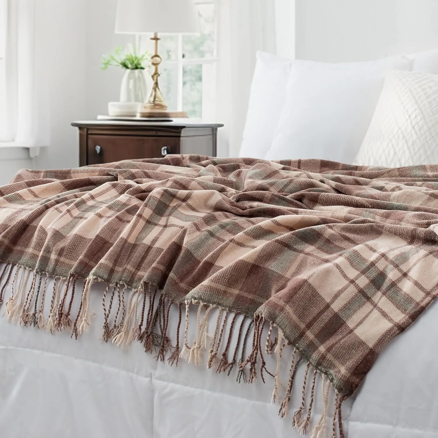 Chenille Plaid Throw Blanket for Couch with Tassels,50"X60" Soft Lightweight Knitted Boho Decorative Blankets for Bed and Sofa,Coffee