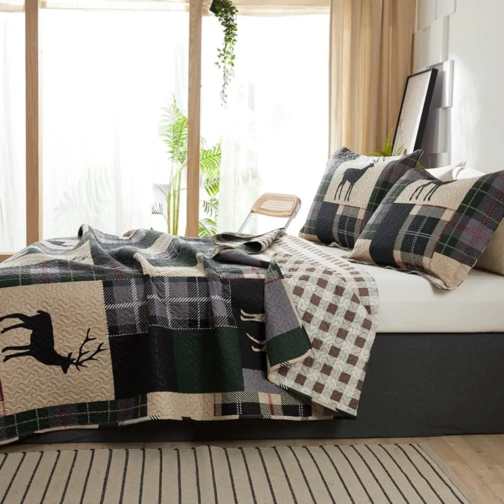 CHESITY Lodge Quilt Set Full/Queen Size, Rustic Cabin Bedding Set Black Deer Bedspreads Coverlet Reversible Animal Printed Bedcover Wildlife Dark Green Beige Plaid Bed Cover Country Decor(90"x 90")