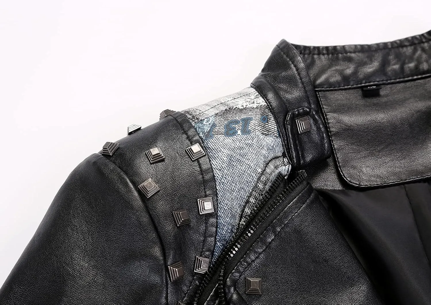 chouyatou Women's Fashion Snake Pattern Print Studded Moto Pu Leather Biker Jacket