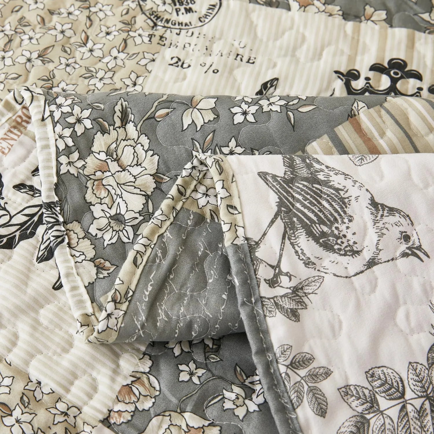 Cmfshape Floral Quilt King,3 Piece Bird Pattern Bedspread Set,Grey Plaid Farmhouse Reversible Bed Quilt for All Season,Country Quilted Blanket(Grey&White,King102 x90)