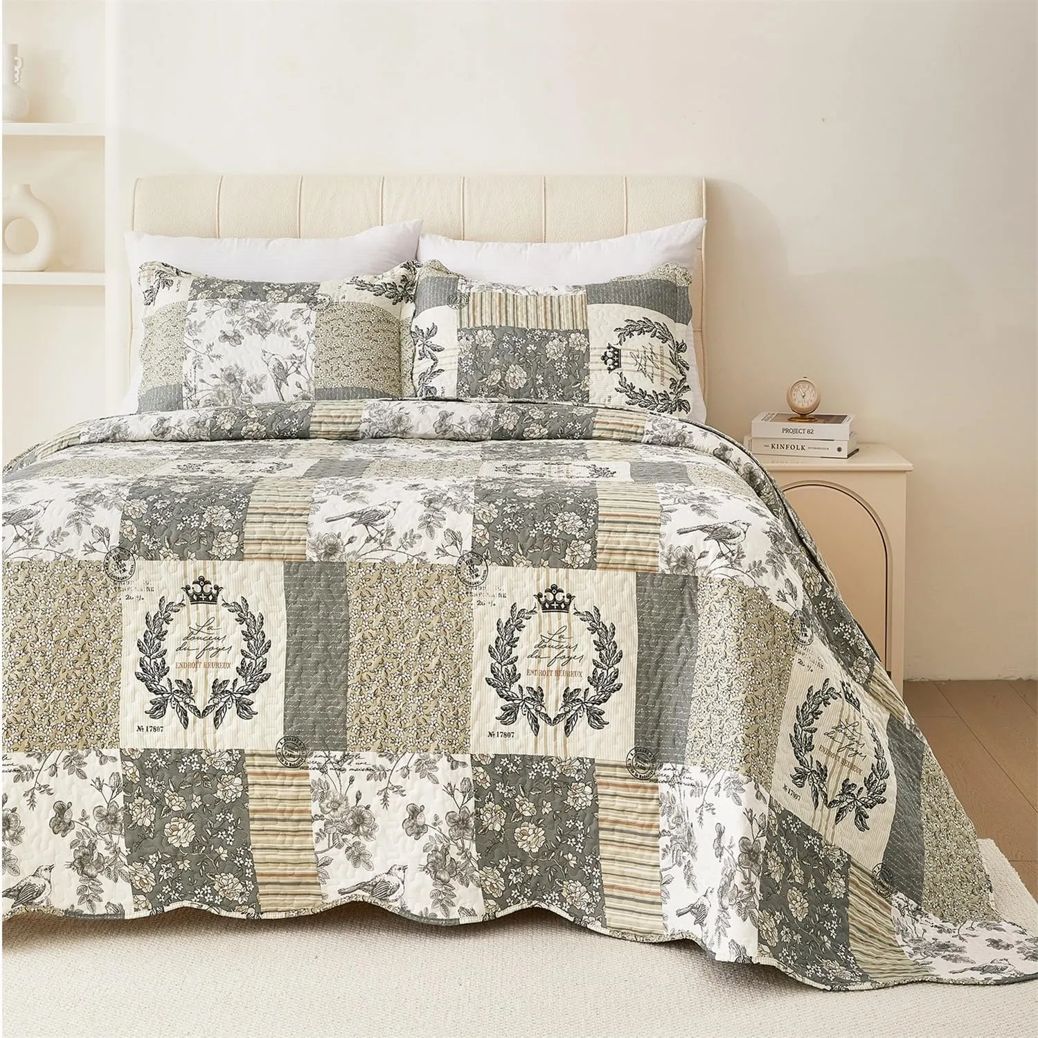 Cmfshape Floral Quilt King,3 Piece Bird Pattern Bedspread Set,Grey Plaid Farmhouse Reversible Bed Quilt for All Season,Country Quilted Blanket(Grey&White,King102 x90)