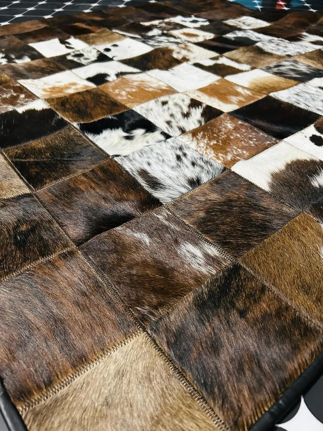 Cowhide Hair-on Patchwork Area Rug, Brown and White Pattern, Natural Leather (Multi-Colour, 4X4)
