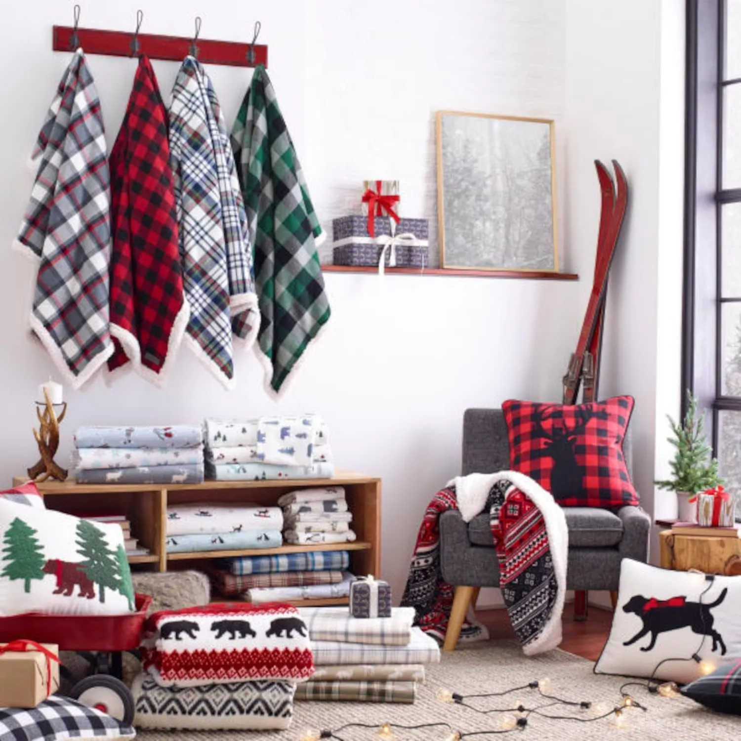 Eddie Bauer - Queen Blanket, Reversible Sherpa Fleece Blanket, Buffalo Plaid Bedding, Super Soft Cozy Home Decor (Chrome Grey, Queen)