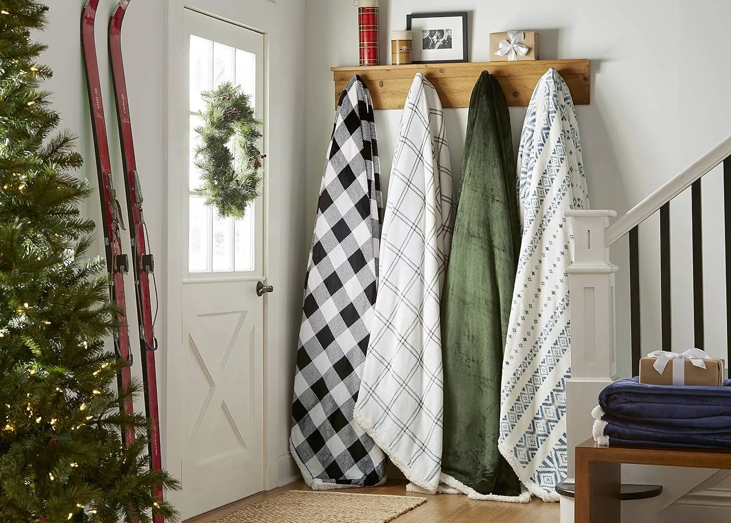 Eddie Bauer - Twin Blanket, Reversible Sherpa Fleece Bedding, Buffalo Plaid Home Decor for All Seasons (Black Check, Twin)