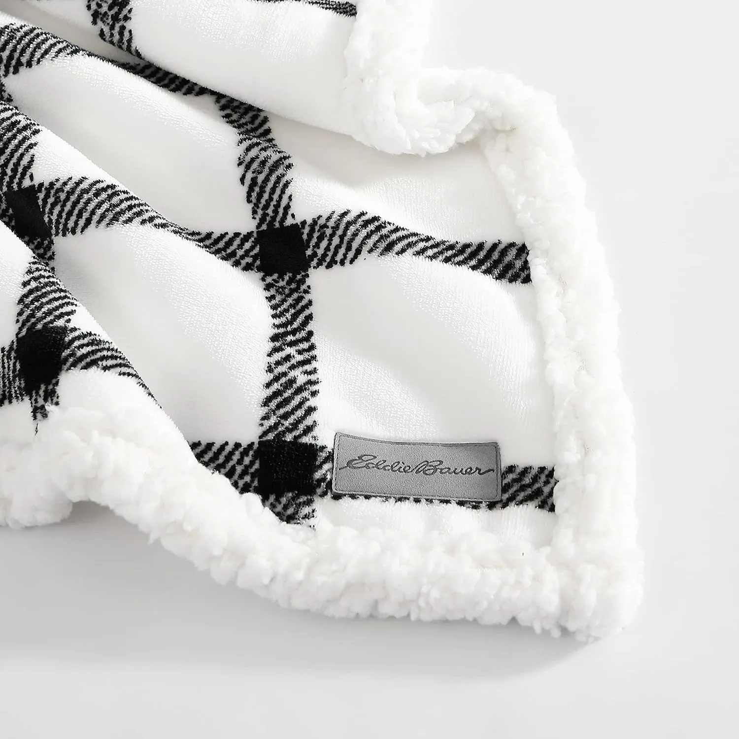 Eddie Bauer- Twin Blanket, Ultra Soft & Cozy Plush Home Décor, All Season Bedding (Bunkhouse Plaid White, Twin)