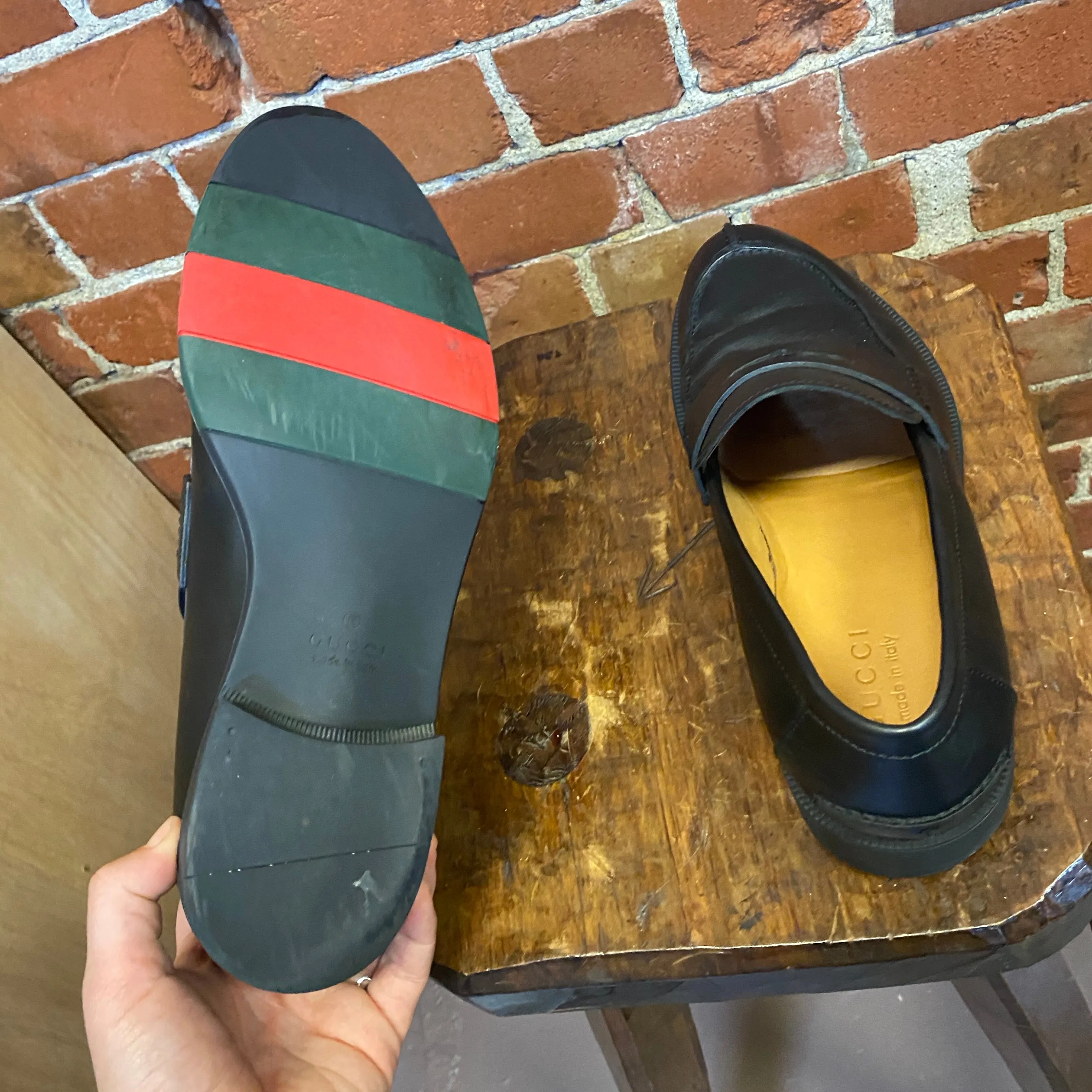 GUCCI leather loafers 8M