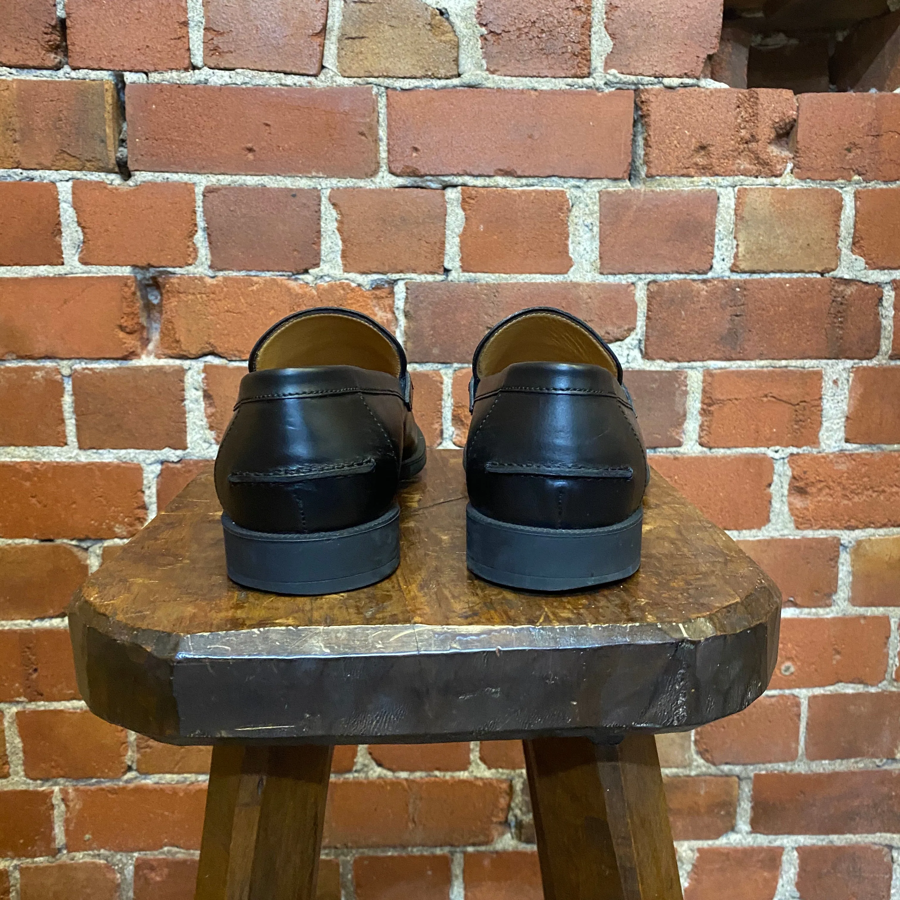 GUCCI leather loafers 8M