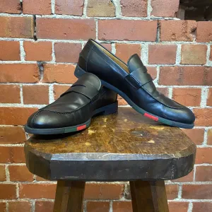 GUCCI leather loafers 8M