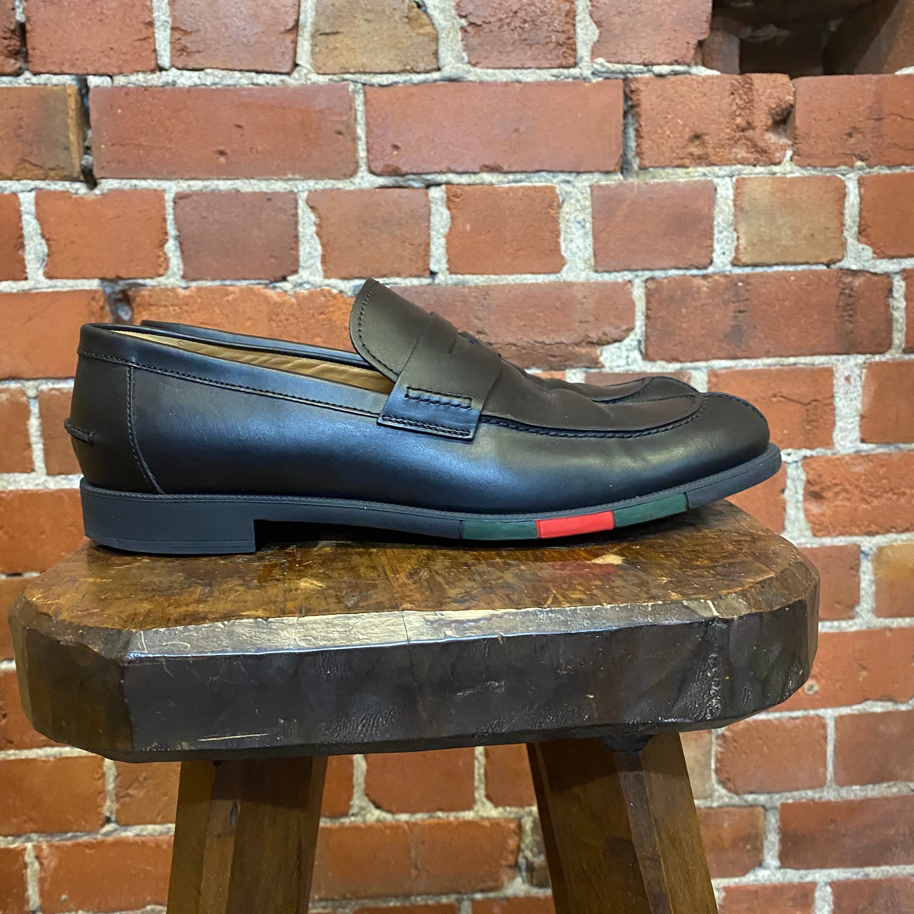 GUCCI leather loafers 8M