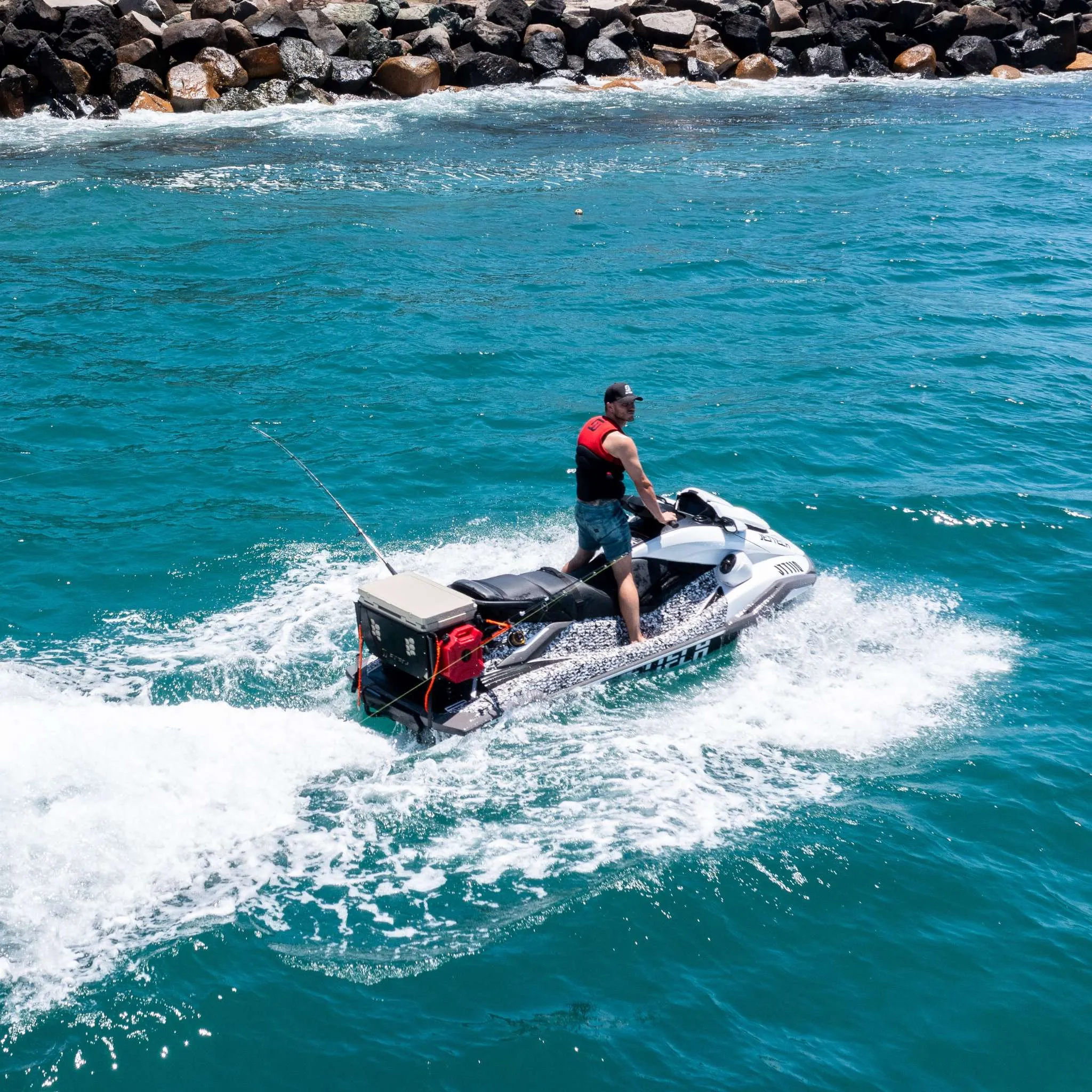 JET TECH ADVENTURE FISH BOX