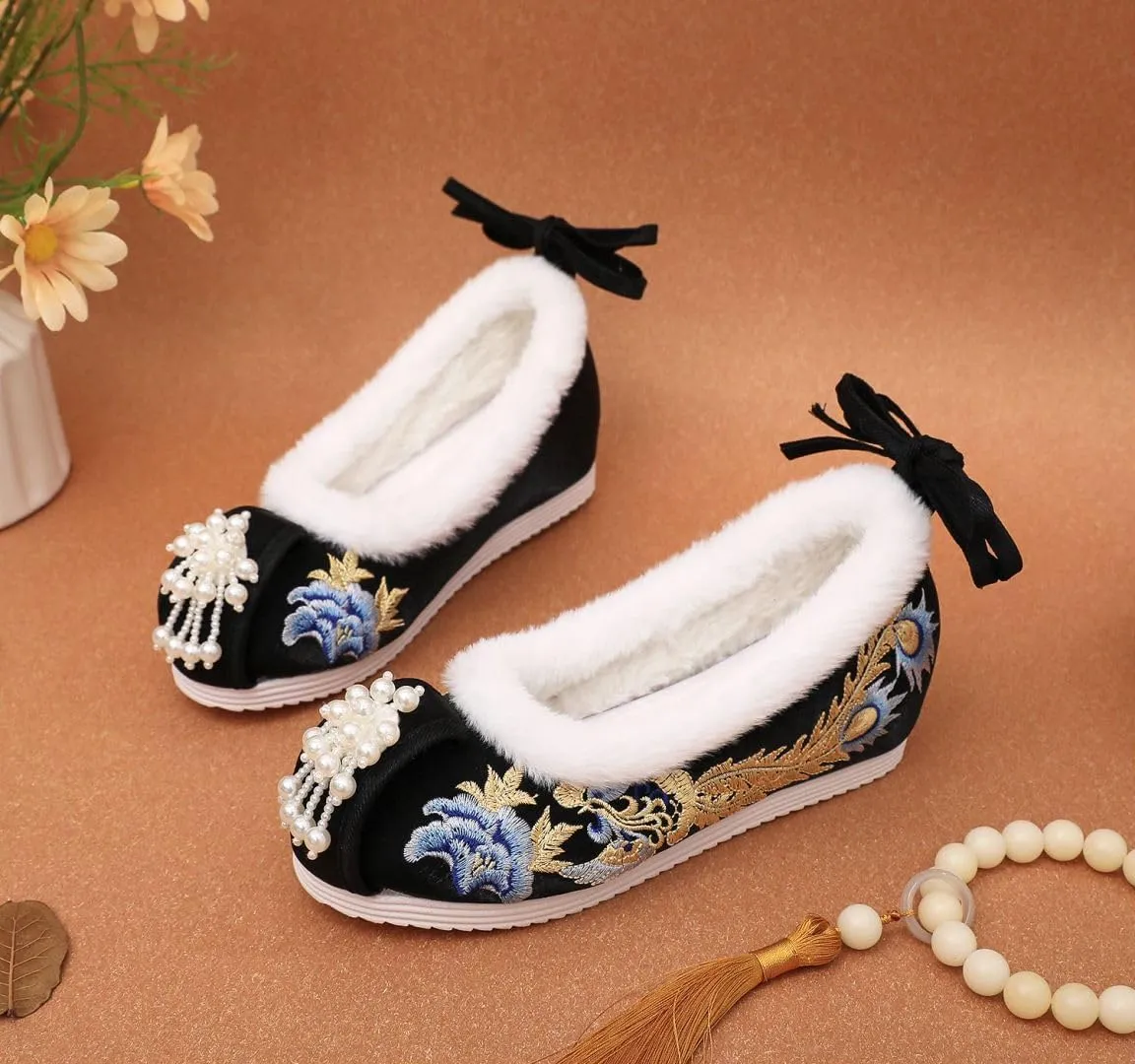 Lazutom Women Embroidered Cotton Hanfu Shoes Winter Warm Plush Lined Vintage Slip On Shoes with Tassels & Beads