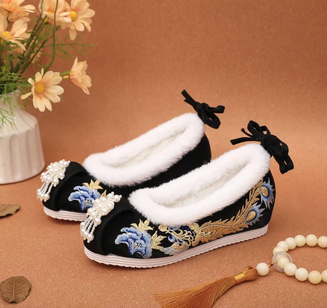 Lazutom Women Embroidered Cotton Hanfu Shoes Winter Warm Plush Lined Vintage Slip On Shoes with Tassels & Beads