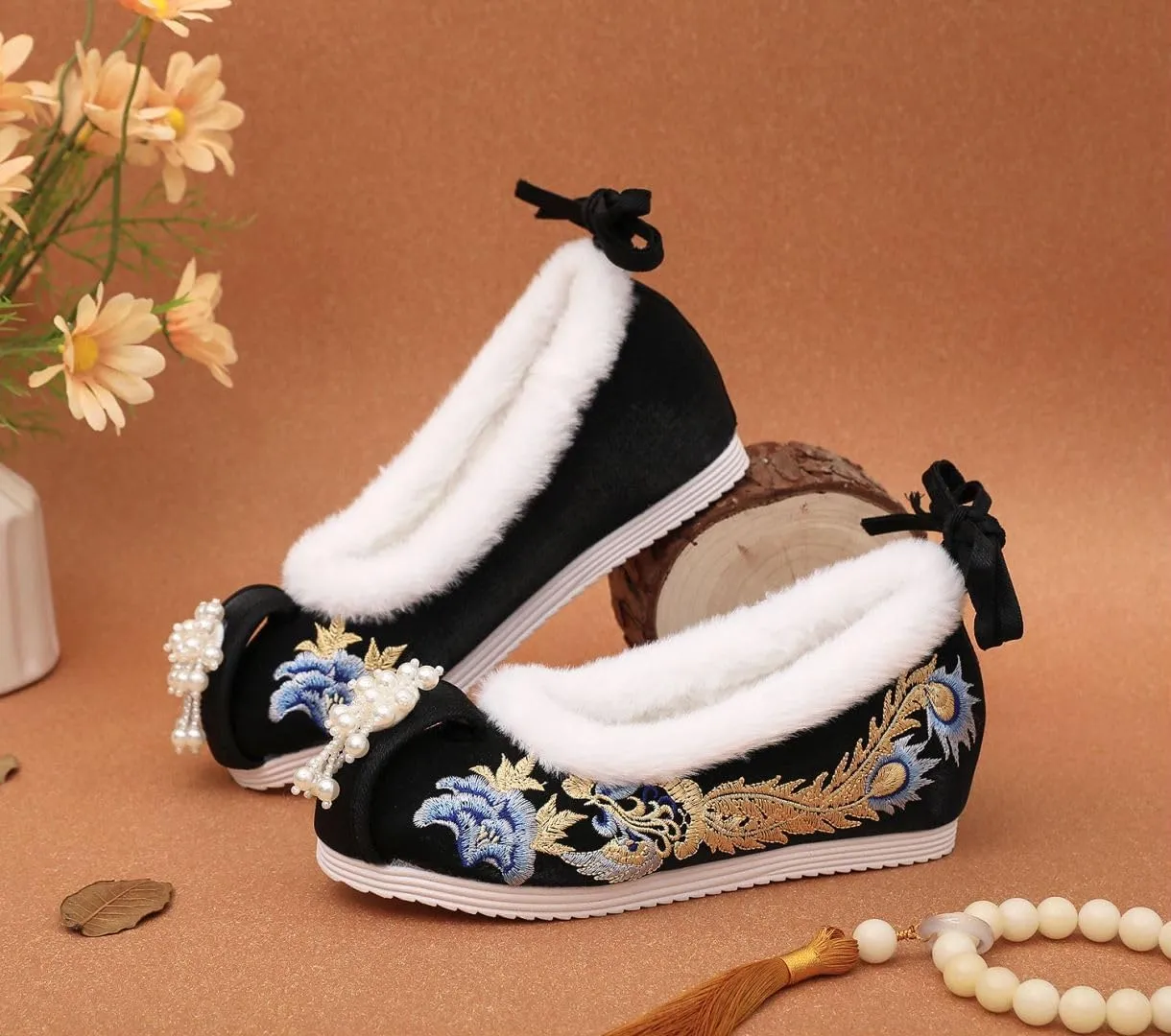 Lazutom Women Embroidered Cotton Hanfu Shoes Winter Warm Plush Lined Vintage Slip On Shoes with Tassels & Beads