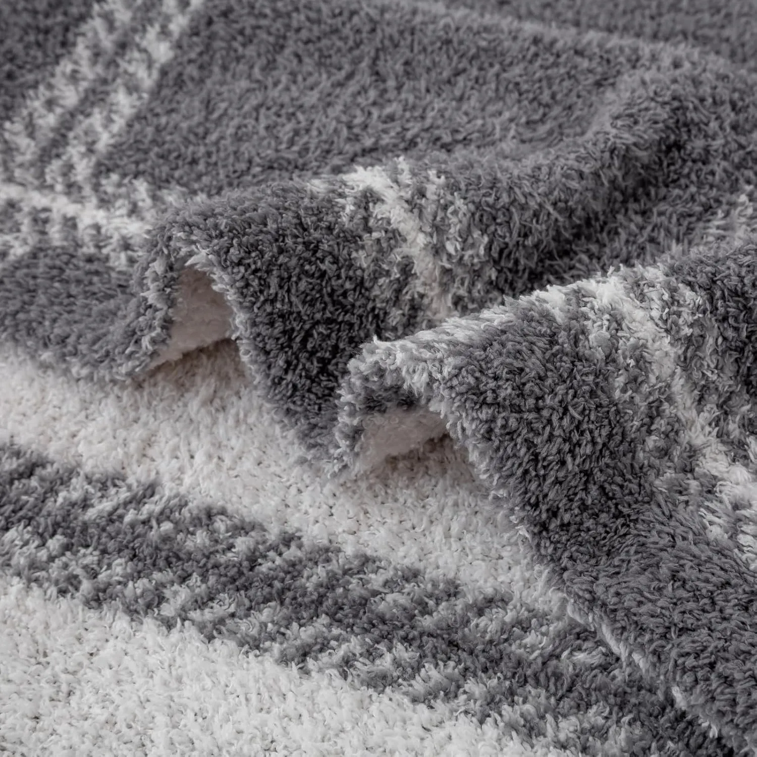 Mokoya Super Soft Plaid Checkered Blanket 50"x70", Lightweight Fluffy Throw for Couch, Bed, Fuzzy Plush Double-Sided Knit Blanket, Modern Aesthetic Cozy Bed Spread, Grey, Gifts for Women, Men