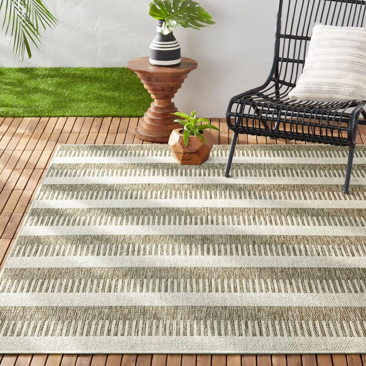 Nicole Miller New York Patio Country Charlotte Modern Stripe Indoor/Outdoor Area Rug, Taupe/Ivory, 7'9"x10'2"