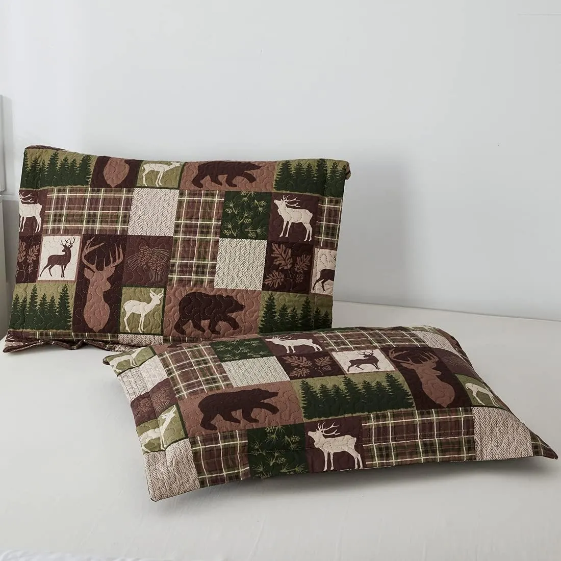 Oliven Reversible Lodge Plaid Bedding Moose Bear Quilt Full/Queen Size Rustic Bedspread Cabin Coverlet Wildlife Forest Daybed Cover Summer Lightweight Bed Cover Pillow Shams