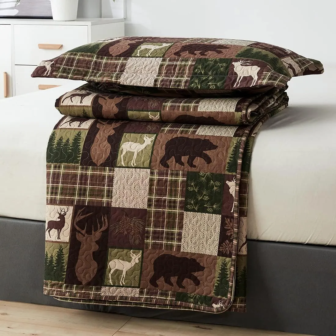 Oliven Reversible Lodge Plaid Bedding Moose Bear Quilt Full/Queen Size Rustic Bedspread Cabin Coverlet Wildlife Forest Daybed Cover Summer Lightweight Bed Cover Pillow Shams