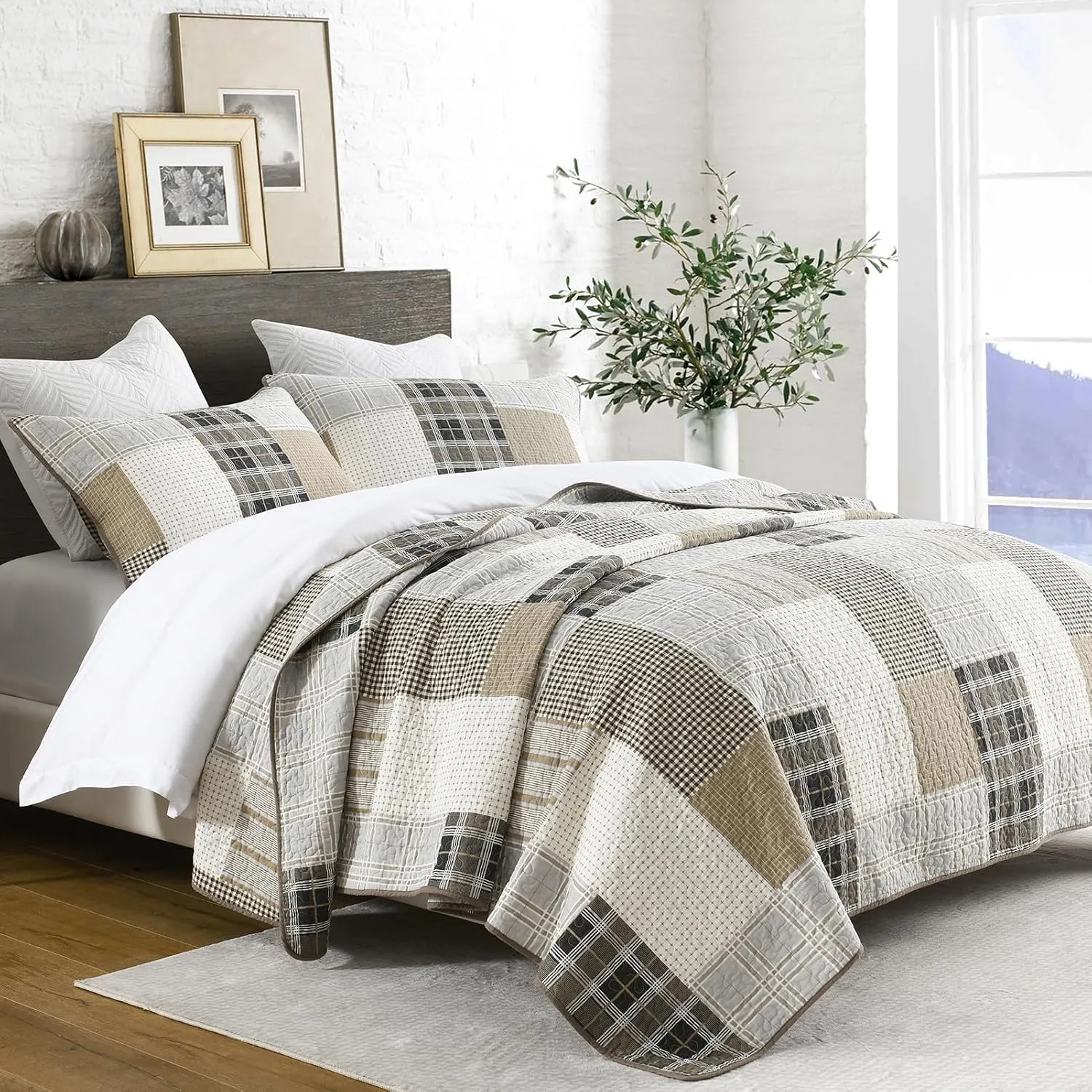 PANGUSHAN 100% Cotton Quilt Set King Size, King Size Farmhouse Plaid Patchwork Reversible Rustic Quilt Bedding Set Quilted Bedspread Lightweight Comforter for King Bed, 3pcs, Gray/Cream/Beige
