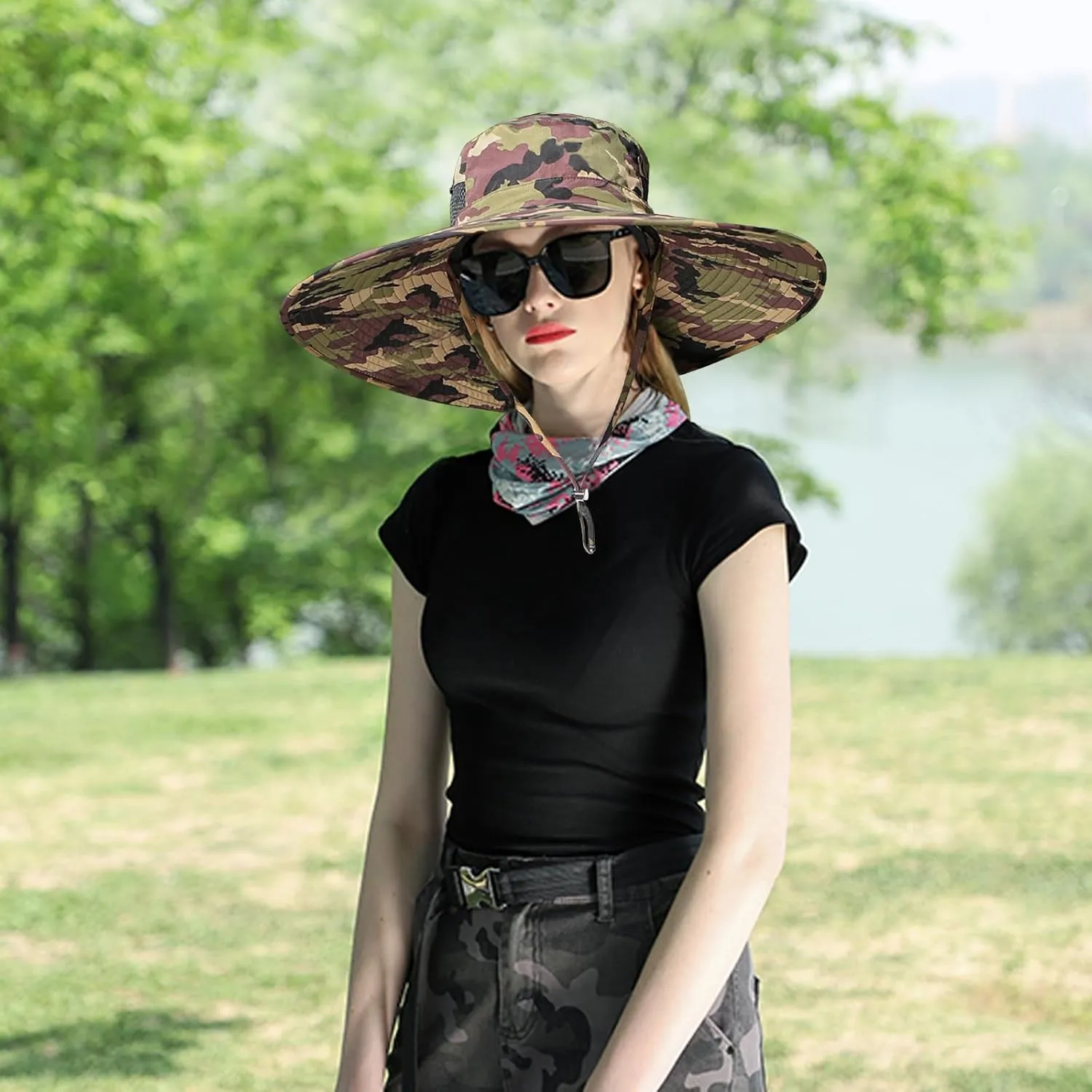 Peicees Women Wide Brim Sun Hat UPF50  Waterproof Sun Hats for Fishing Hiking Camping Gardening