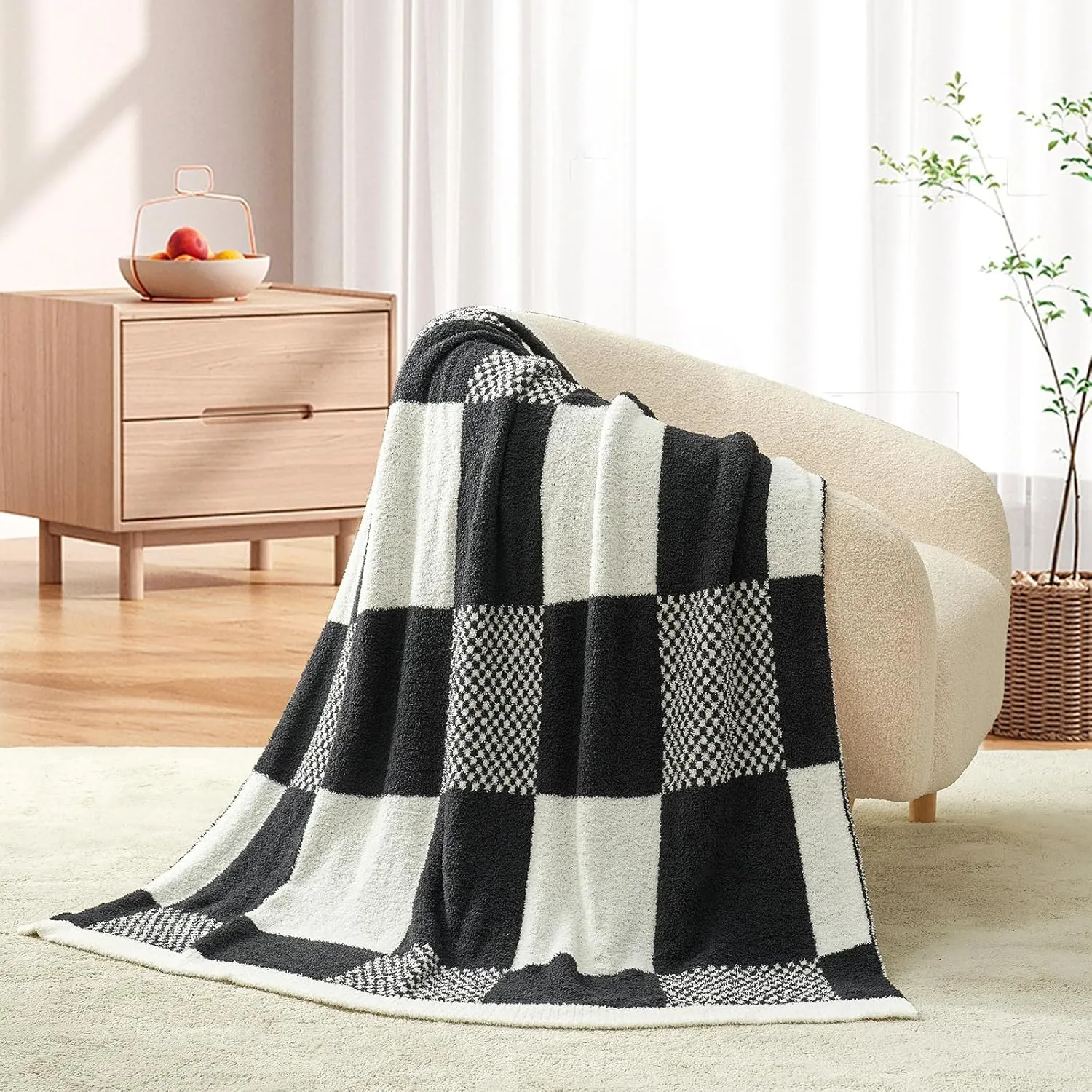 Snuggle Sac Checkered Blanket, Black White Throw Blanket for Couch Plaid Microfiber Fluffy Warm Fuzzy Cozy Soft Throw Blanket Reversible Checkerered Blankets for Sofa, Chair, Bed, Twin(60"x80")