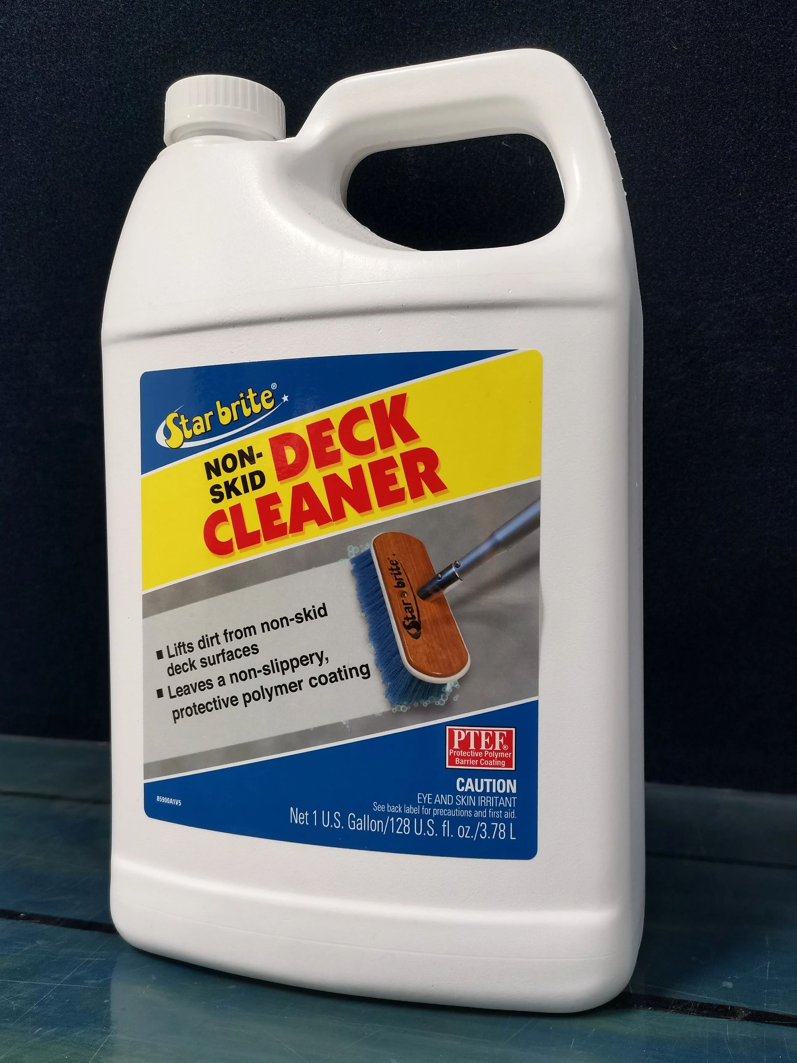 Starbrite Non-Skid Deck Cleaner With PTEF