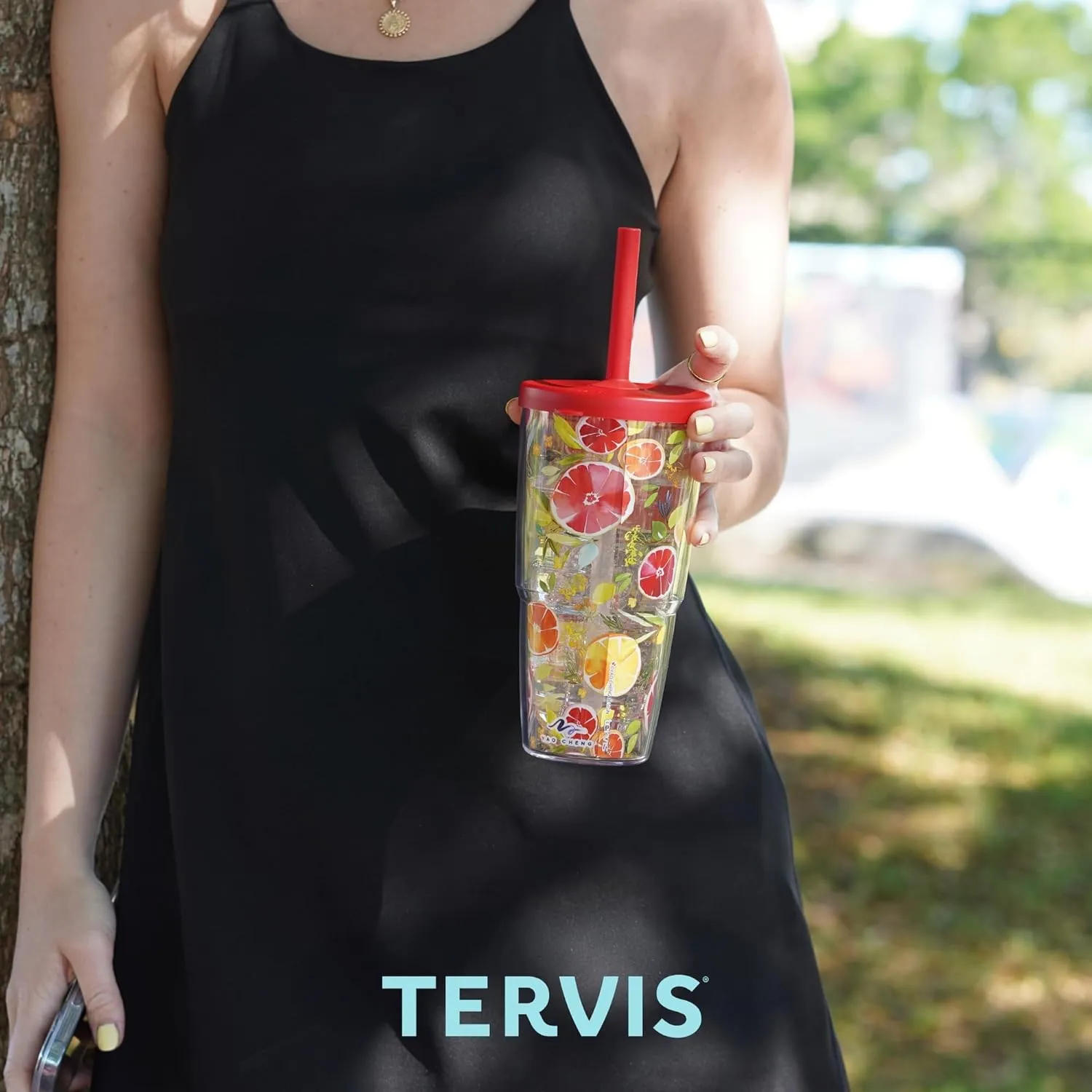 Tervis Clear & Colorful Made in USA Double Walled Insulated Tumbler Travel Cup Keeps Drinks Cold & Hot, 24oz, Black Straw Lid