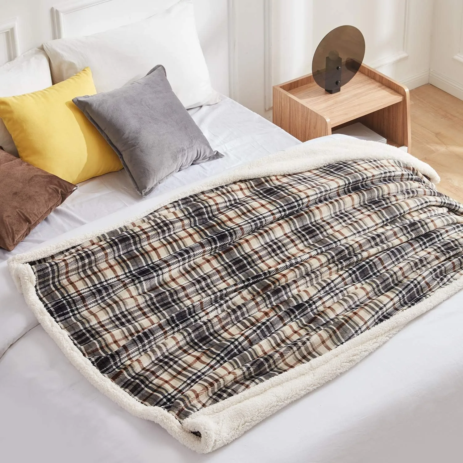 Touchat Sherpa Plaid Throw Blanket, 60" X 70"Fuzzy Fluffy Cozy Soft Blanket, Fleece Flannel Plush Twin Size Microfiber Blanket for Couch Bed Sofa (Brown)