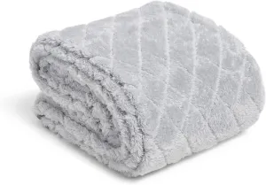 Vera Bradley Women's Fleece Solid Throw Blanket, Kingbird Plaid, 80 X 50