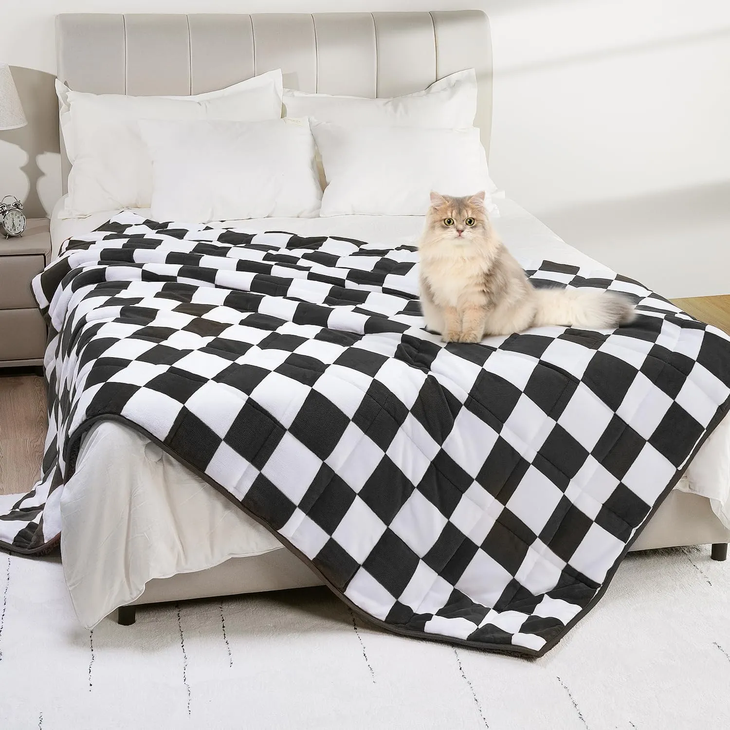 Weighted Blanket for Adults, 15lbs Sherpa Flannel Weighted Blanket Full Size, Soft Fluffy Fleece Checkerboard Weighted Blankets for Calming and Relax, Plaid Black, 48" x 72"