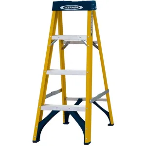Werner Fibreglass Swingback Stepladder Trade 4 Tread