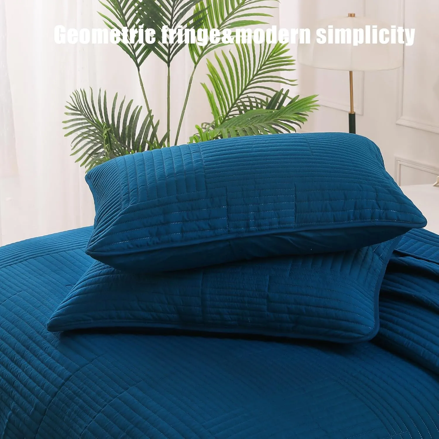 Whale Flotilla Ultra Soft Queen Quilt Bedding Set, Lightweight Microfiber Blue Quilts Bedspreads Full Size, 3 Piece Ultrasonic Geometric Coverlet Bed Cover for All Seasons
