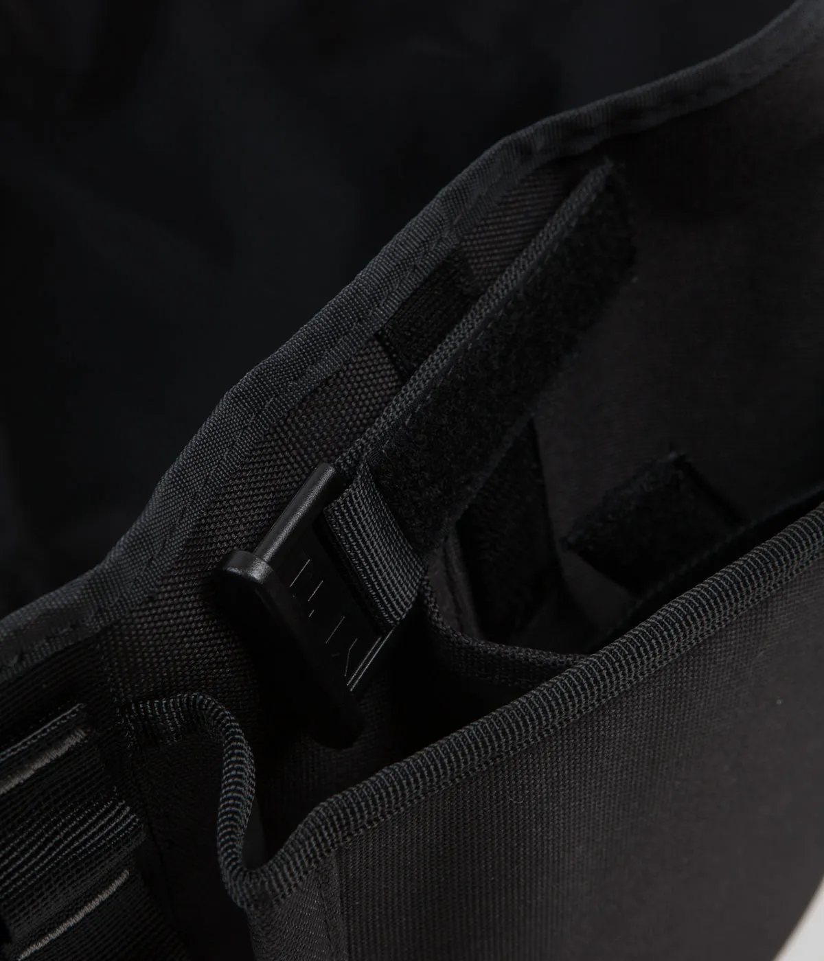 Yeti LoadOut Bucket Utility Belt - Charcoal